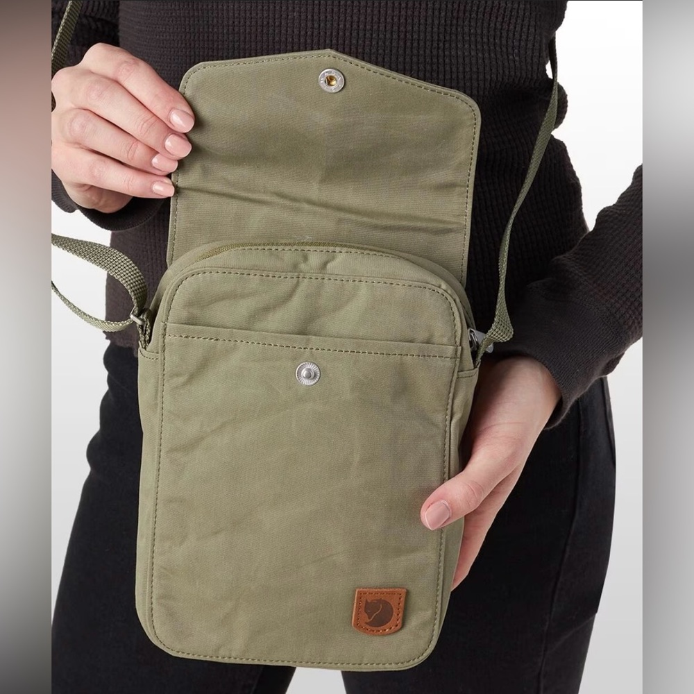 Fjallraven Greenland Pocket Bag (Frost Green) pre-owned
